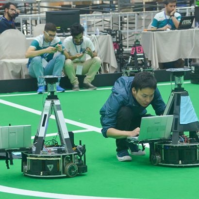 robocupsoccer-middle-size1